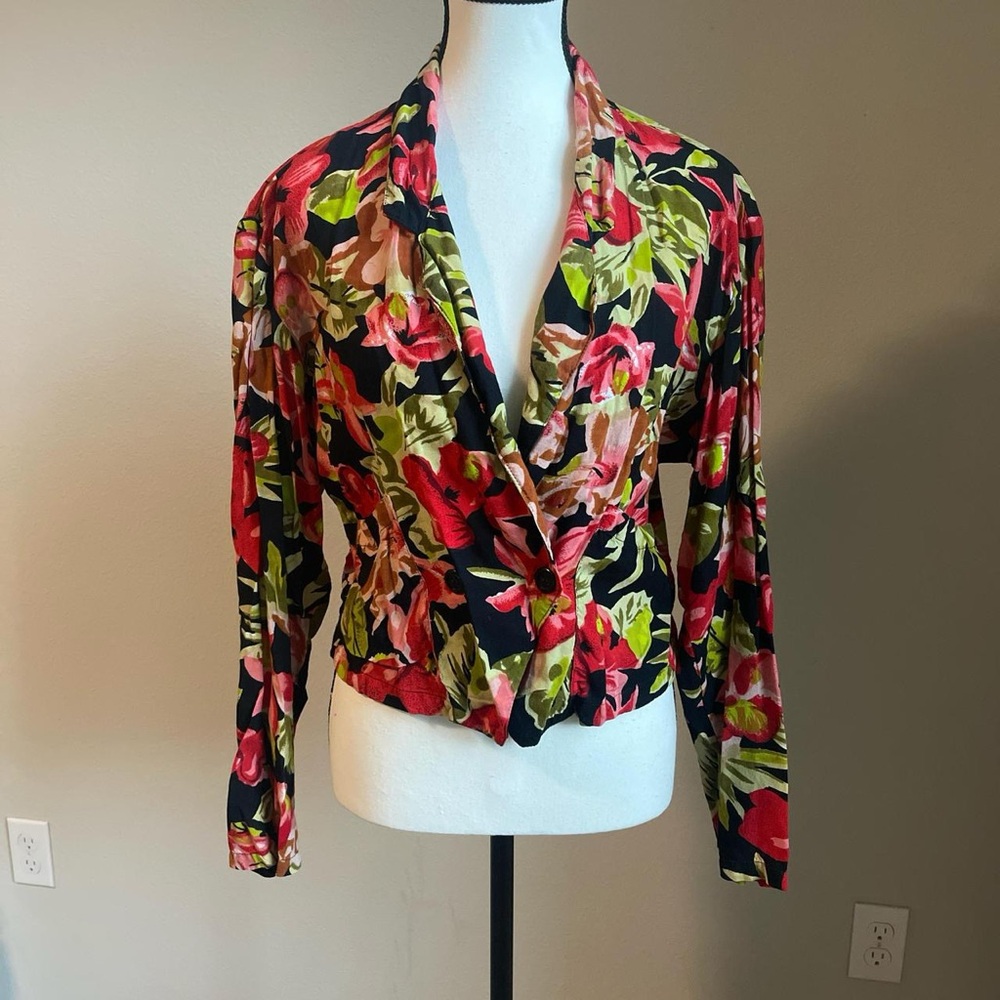 Rare Vintage 90s multicoloured floral wrap top with button closure